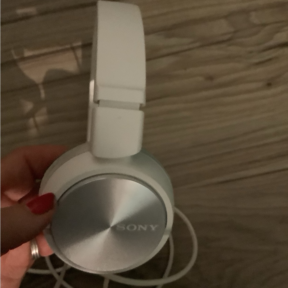 White Sony WIRED headphone